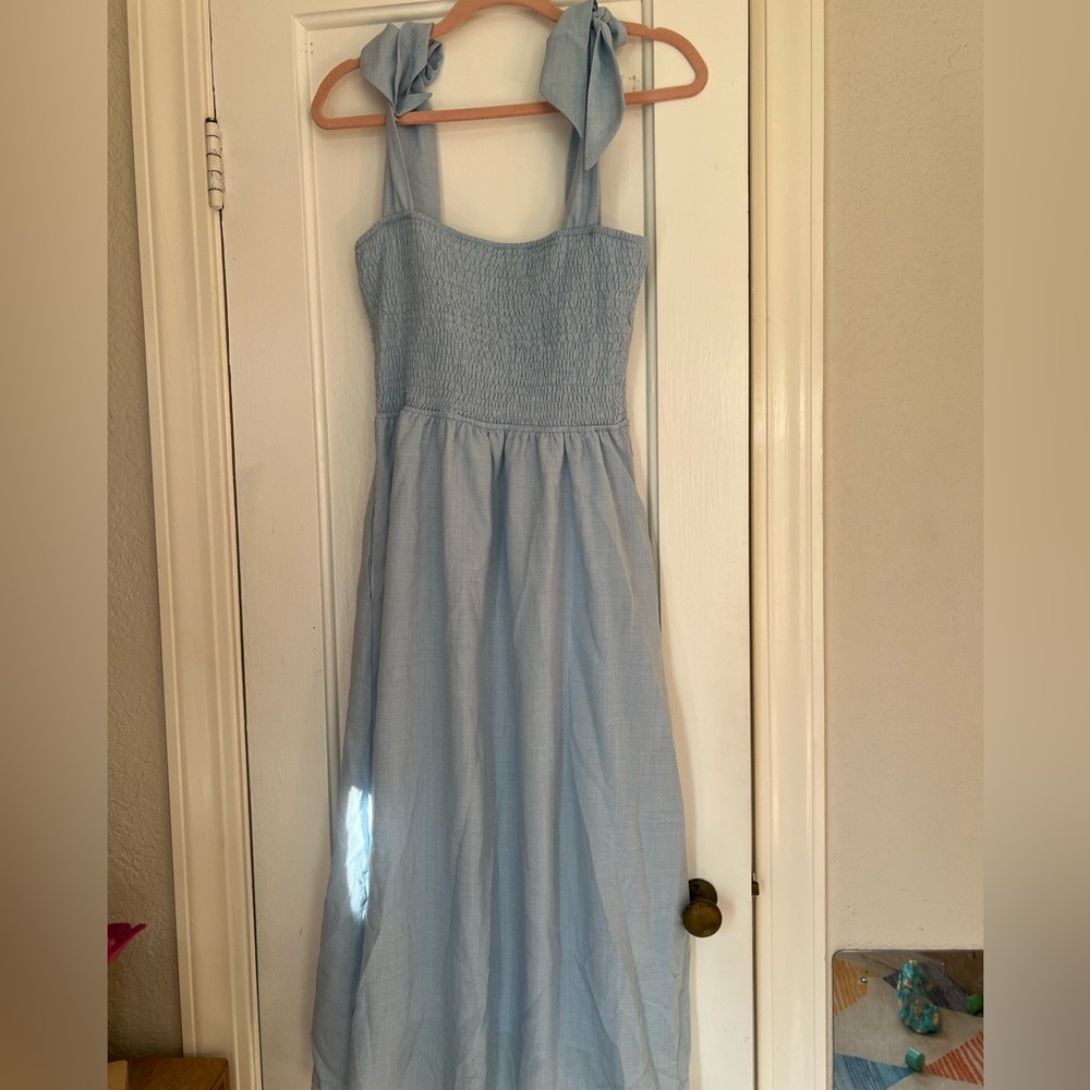 Listicle flowy blue dress